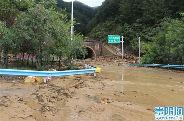 赤水暴雨预警，保障生命安全，应对暴雨威胁