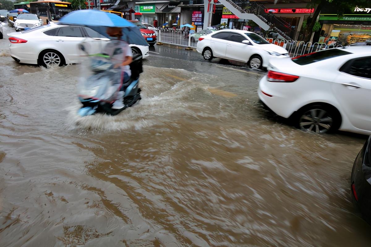 湖北最新暴雨图片揭示暴雨背后的故事与影响